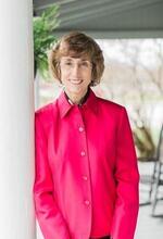 Real Estate Agent Carmen Burns