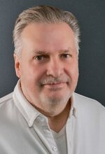 Real Estate Agent Mark Thibeault